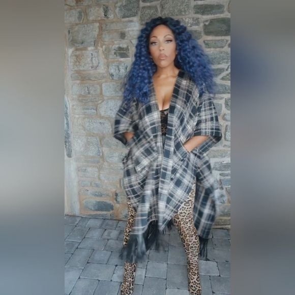 Miz Native Plaid Vegan Fringe Poncho - Picture 16 of 17